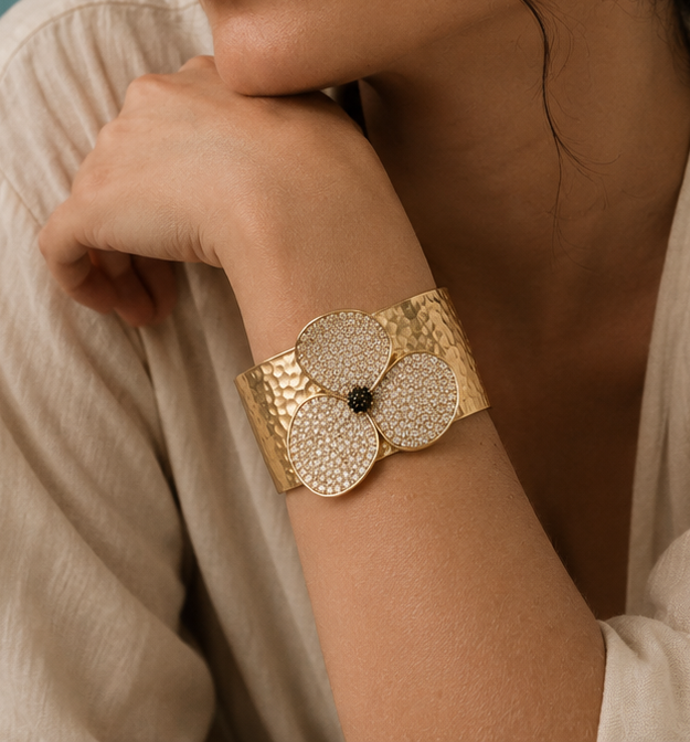HYDRANGEA CUFF